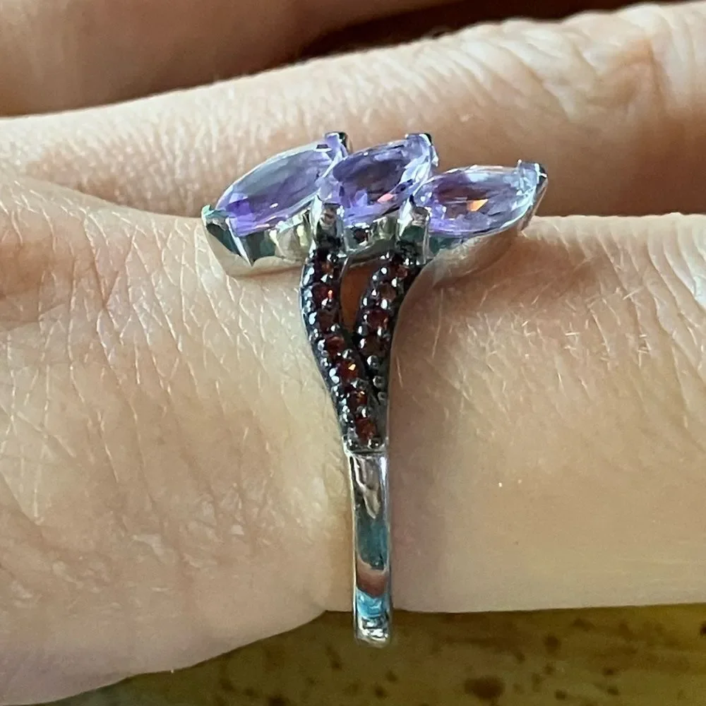 Moroccan Amethyst Red Garnet Sterling Silver Ring Size 9